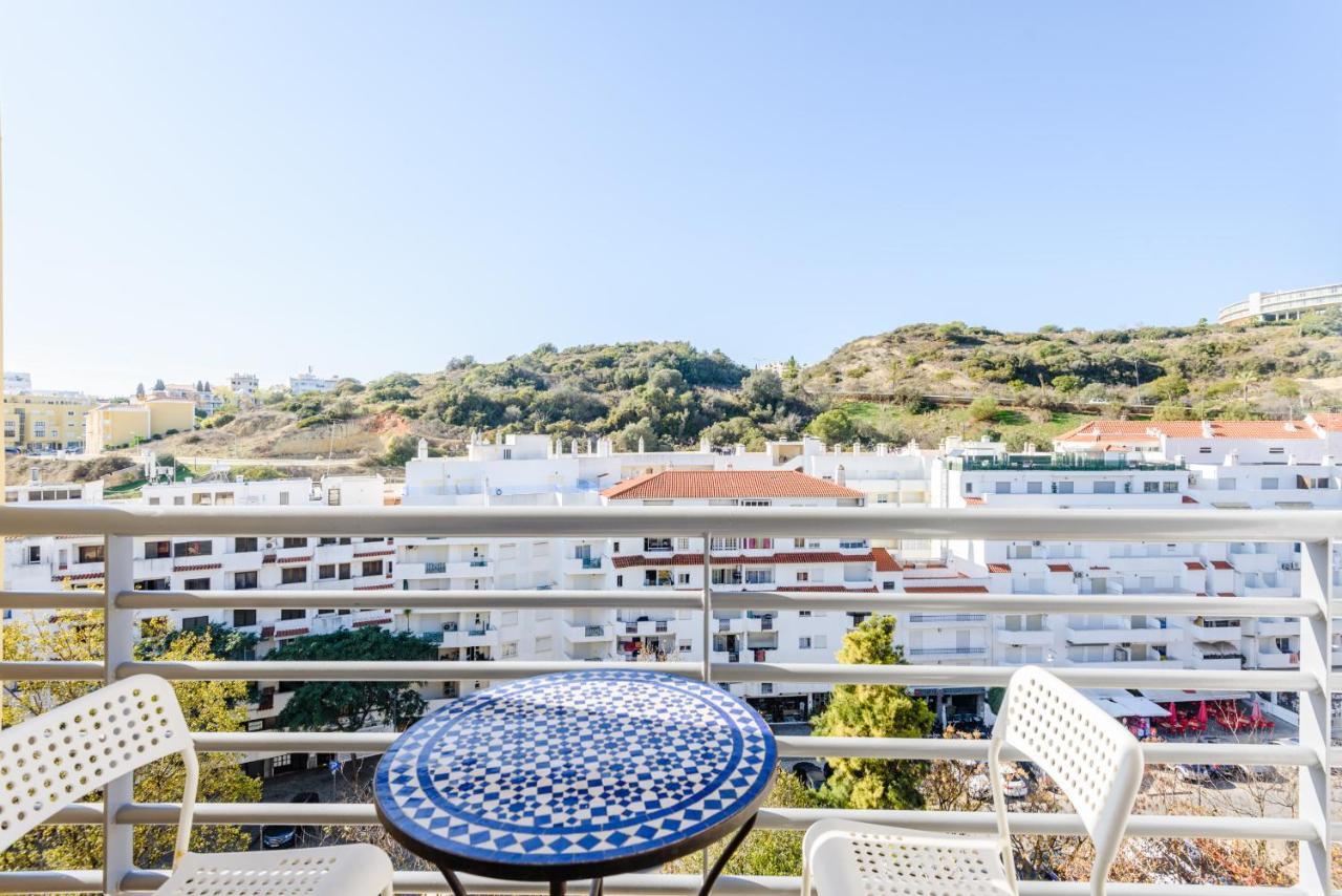 Amazing apartment in Albufeira Bagian luar foto