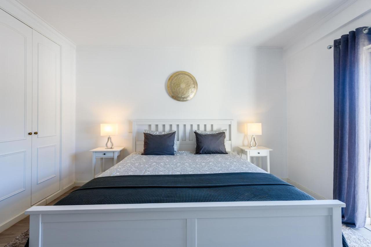 Amazing apartment in Albufeira Bagian luar foto