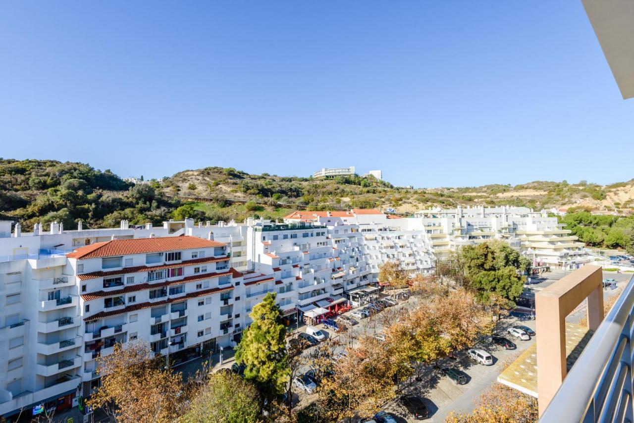 Amazing apartment in Albufeira Bagian luar foto