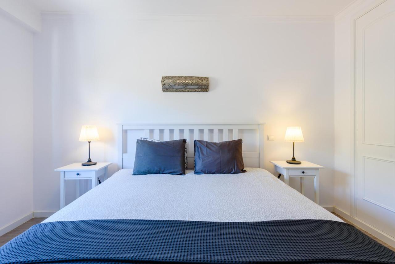 Amazing apartment in Albufeira Bagian luar foto