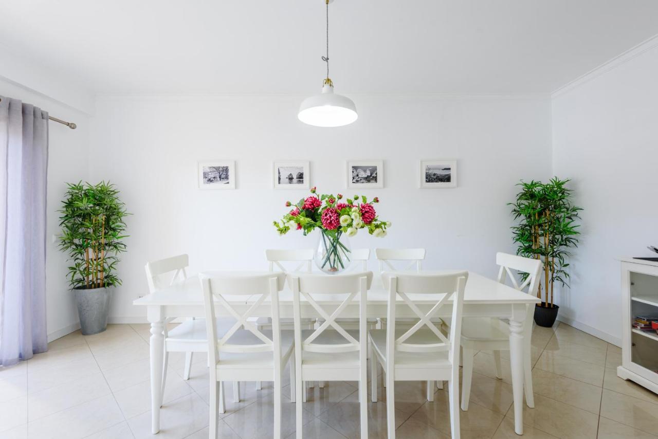 Amazing apartment in Albufeira Bagian luar foto
