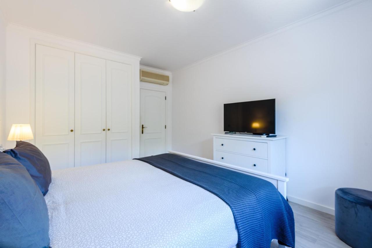 Amazing apartment in Albufeira Bagian luar foto